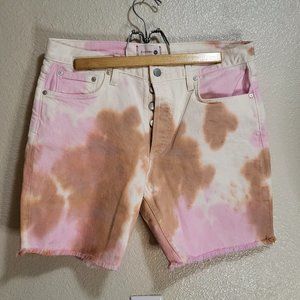 Sundry Women's Tie Dye Cut-off Shorts Size 30
